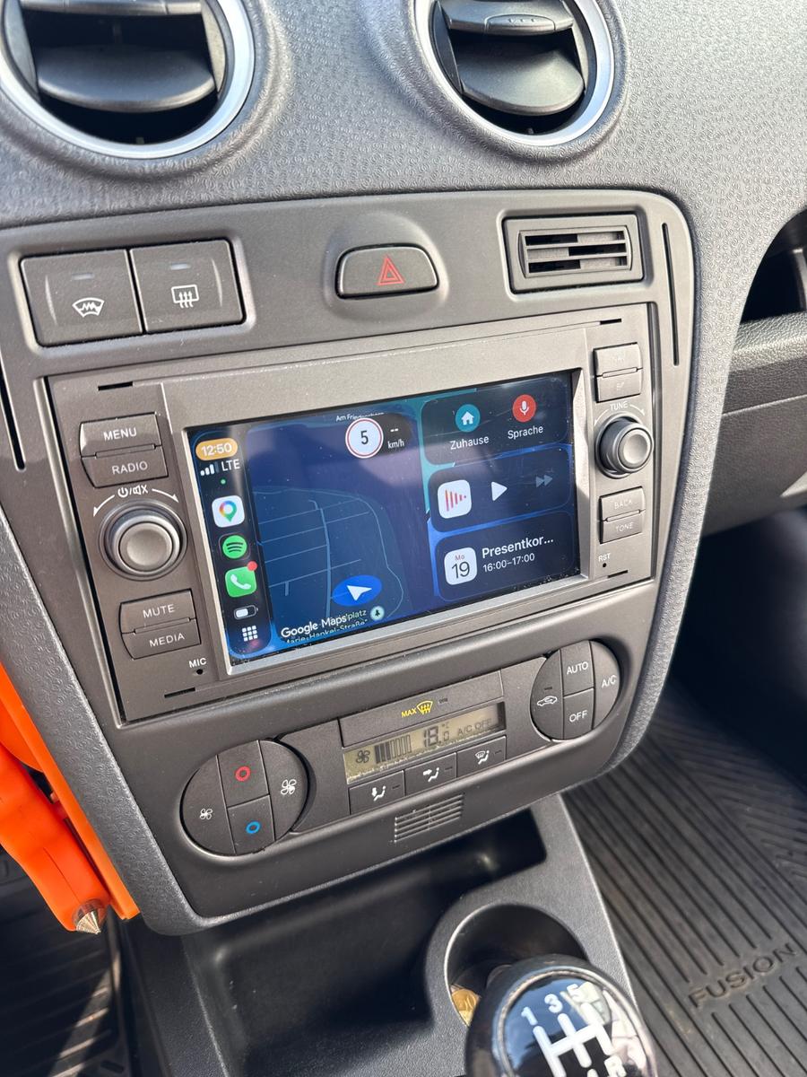 Ford Fusion 2006 — салон