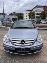 Mercedes-Benz B 170 B -Klasse B 170 - Mercedes-Benz B 170 in Stuttgart