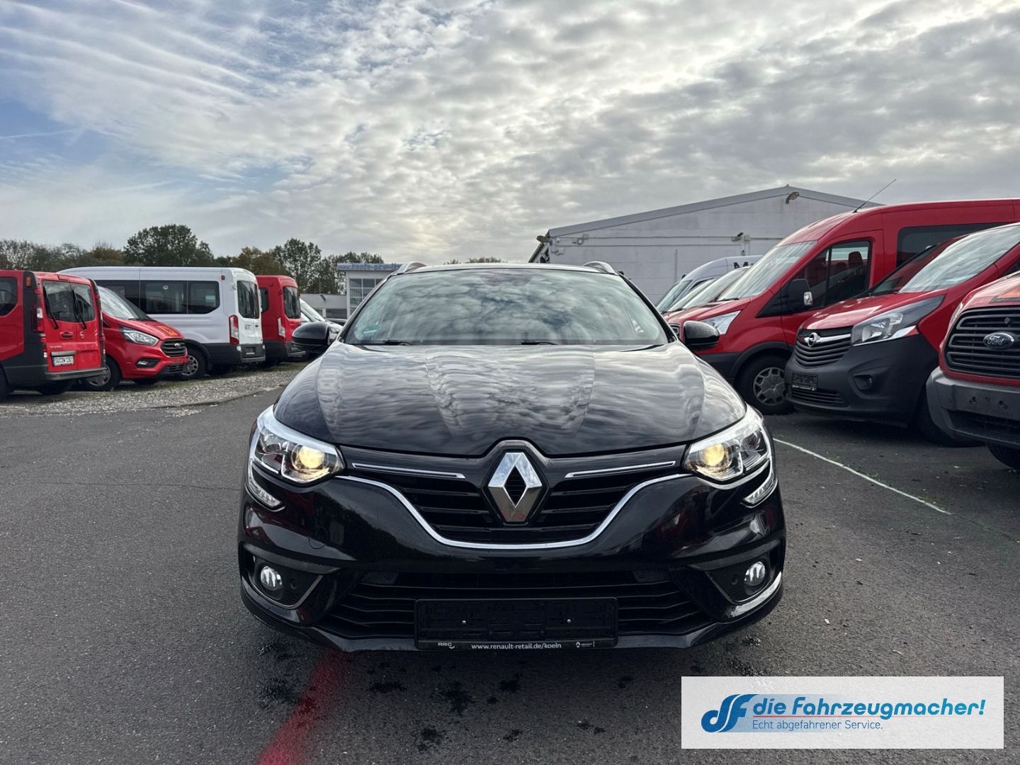 Fahrzeugabbildung Renault Megane IV Grandtour Automatik Limited *EXPORT