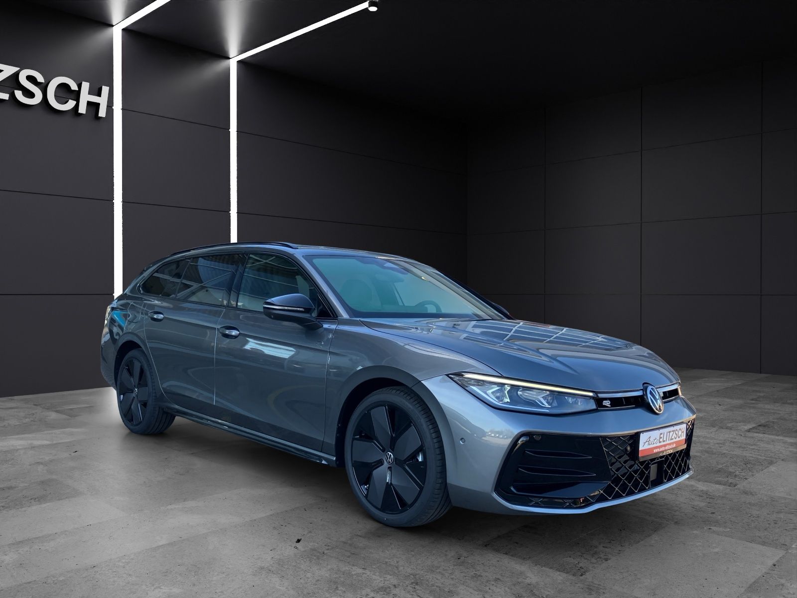 Fahrzeugabbildung Volkswagen Passat Variant TDI R-Line DSG Matrix 4M Navi AHZ