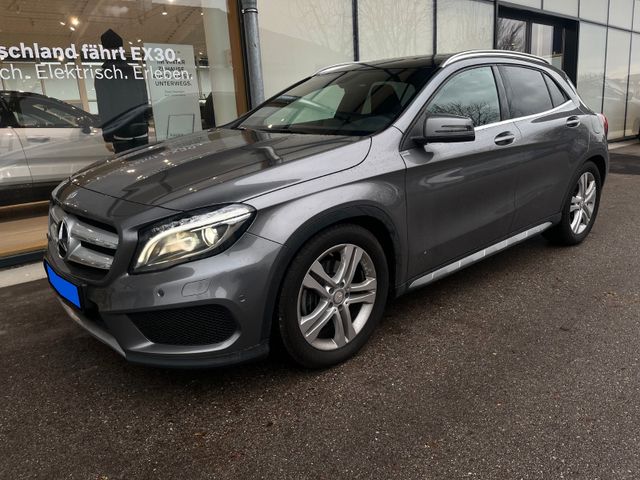 Mercedes-Benz GLA 250 4MATIC AMG Line/Panorama/Navi/Kamera/28T