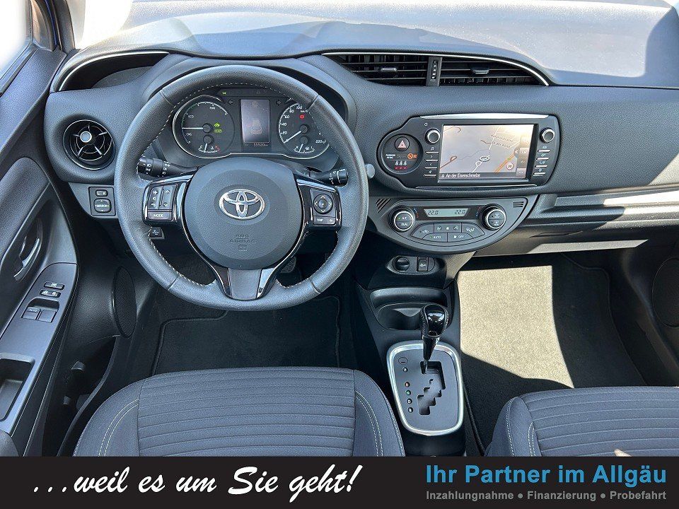Fahrzeugabbildung Toyota YARIS HYBRID 1.5 AUT TEAM D NAV+KAMERA+PDC+KLIMA