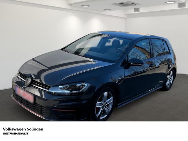 Volkswagen Golf VII 1.5 TSI Highline R-Line   LED   PDC   S