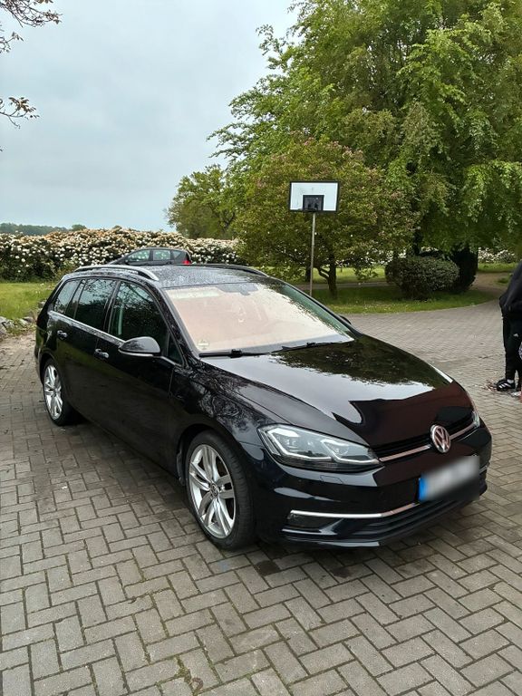 Image of Volkswagen Golf
