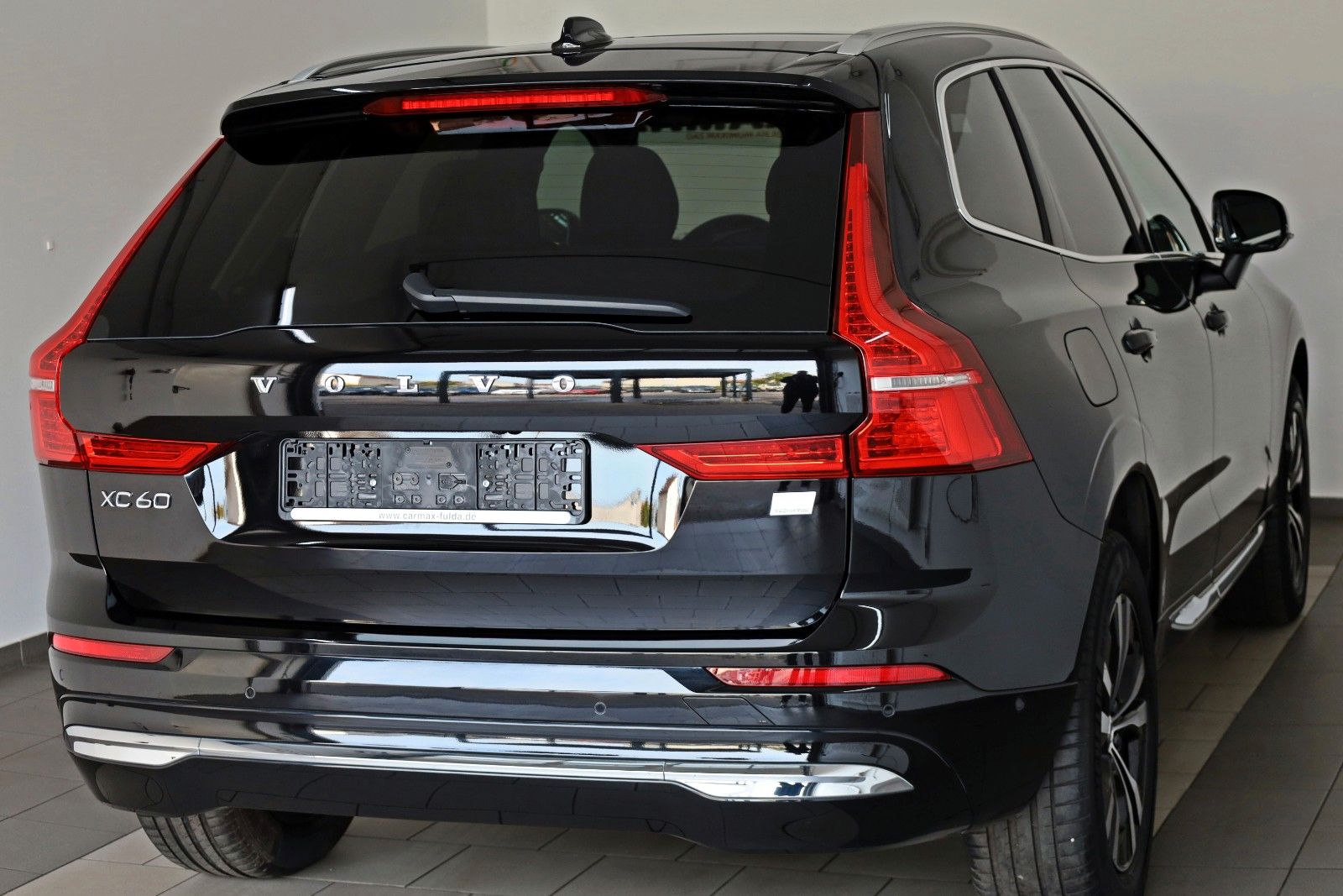 Fahrzeugabbildung Volvo XC60 T6 Recharge  AWD Leder,Navi,LED,Auto Pilot
