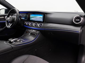 Fahrzeugabbildung Mercedes-Benz E 200 Coupé 9G-Tronic Burmester Kamera DAB Sport