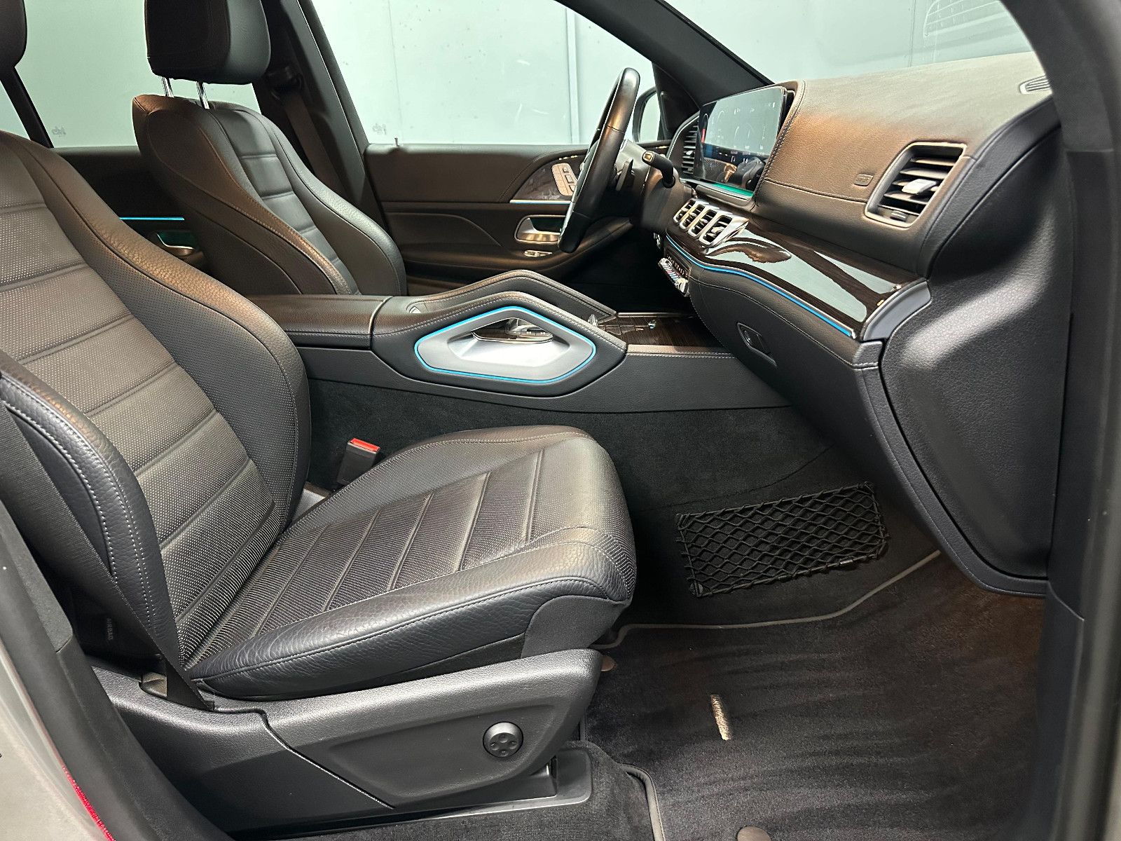 Fahrzeugabbildung Mercedes-Benz GLE 400 d 4M *AMG-LINE*NIGHT*DISTRO*BURM*AIRMAT*