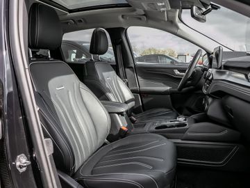 Ford Kuga 2.5 Plug-In Hybrid Vignale Stauassistent