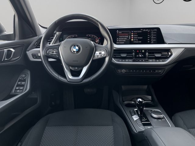 Foto Nummer 11: BMW 118i