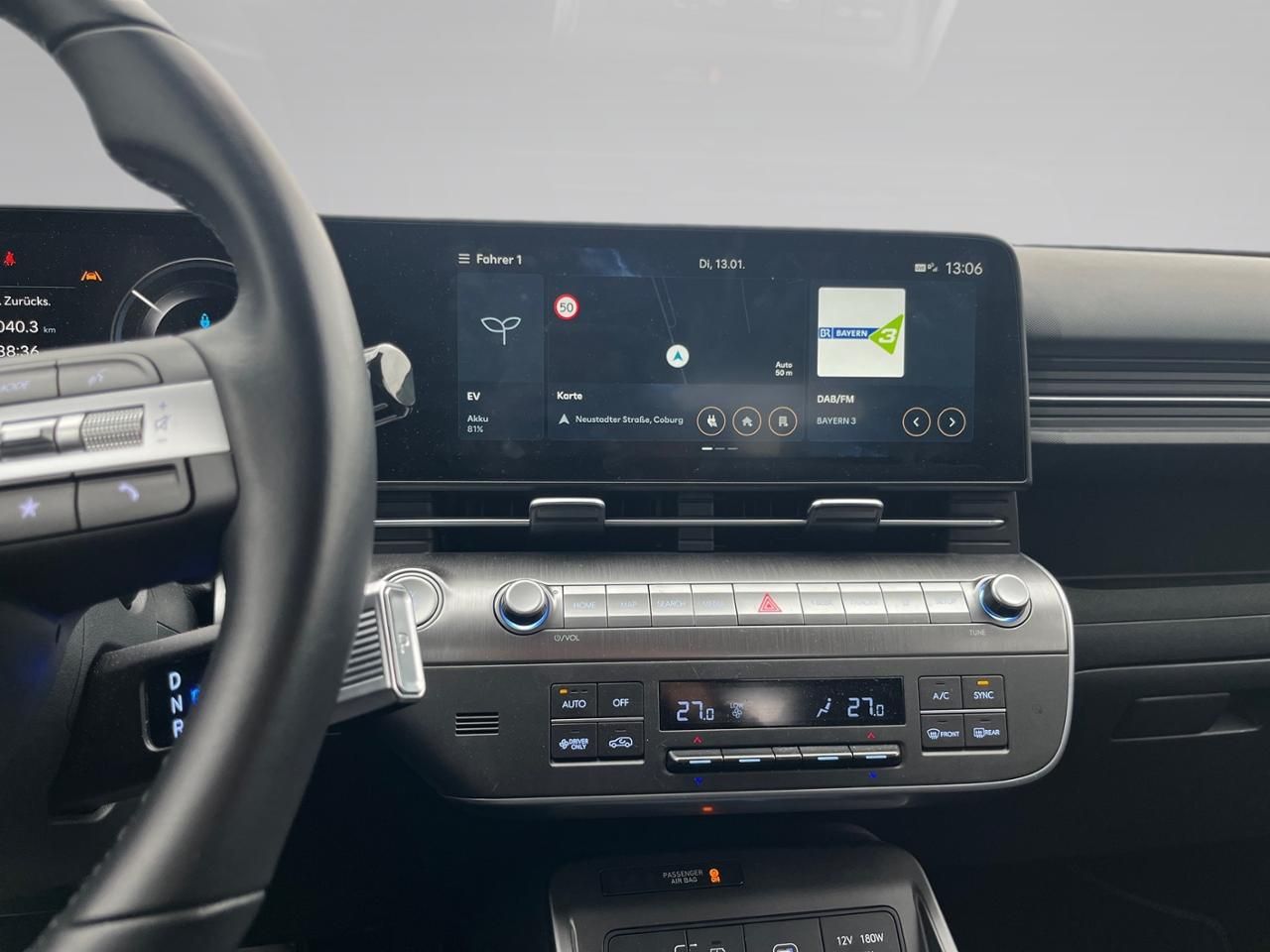 Fahrzeugabbildung Hyundai KONA ADVANTAGE ACC AUT Akustikglas Fernlichtass.