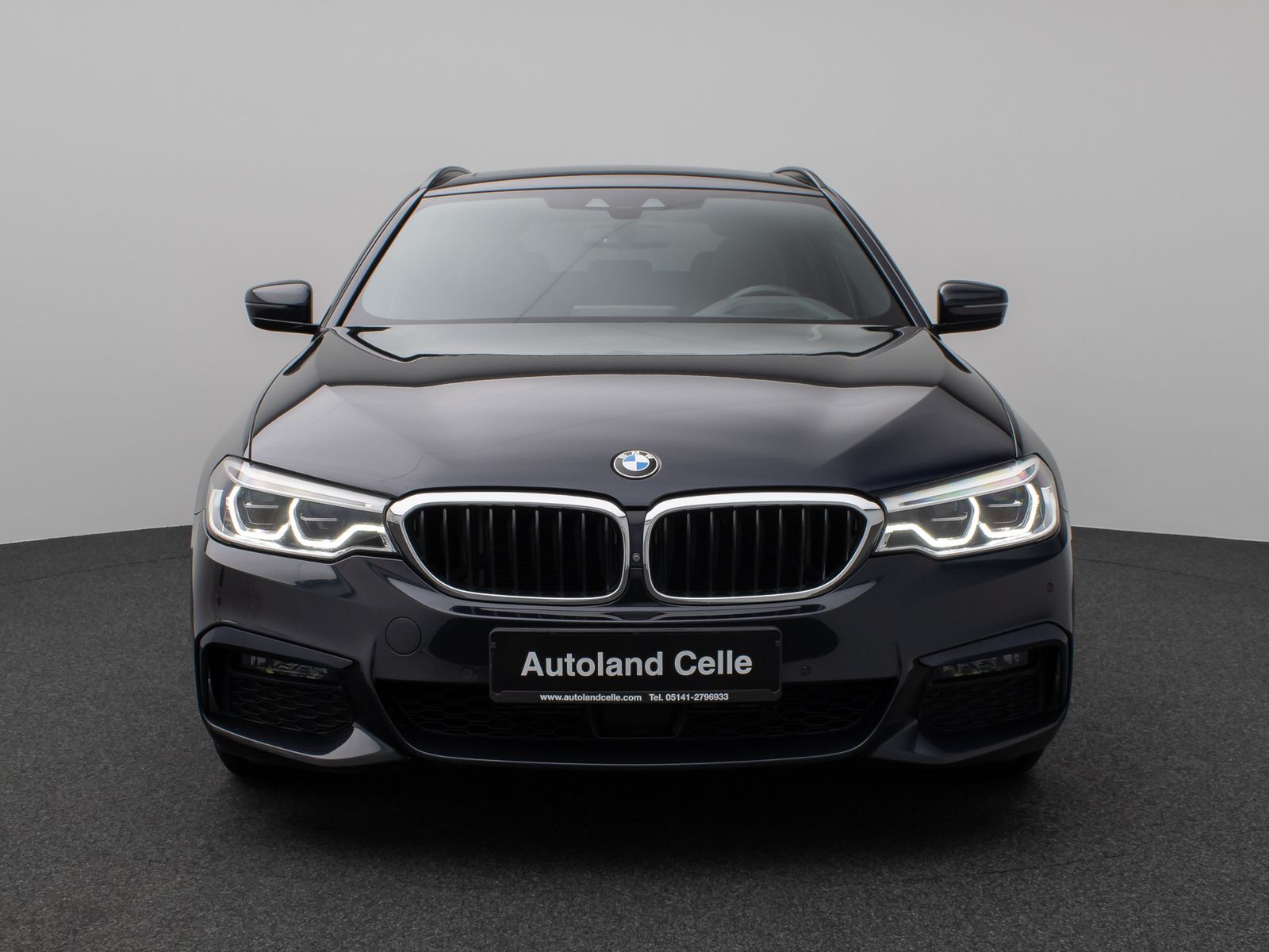 Fahrzeugabbildung BMW 540d xD M Sport Panorama 360°HUD SoftCl Massage