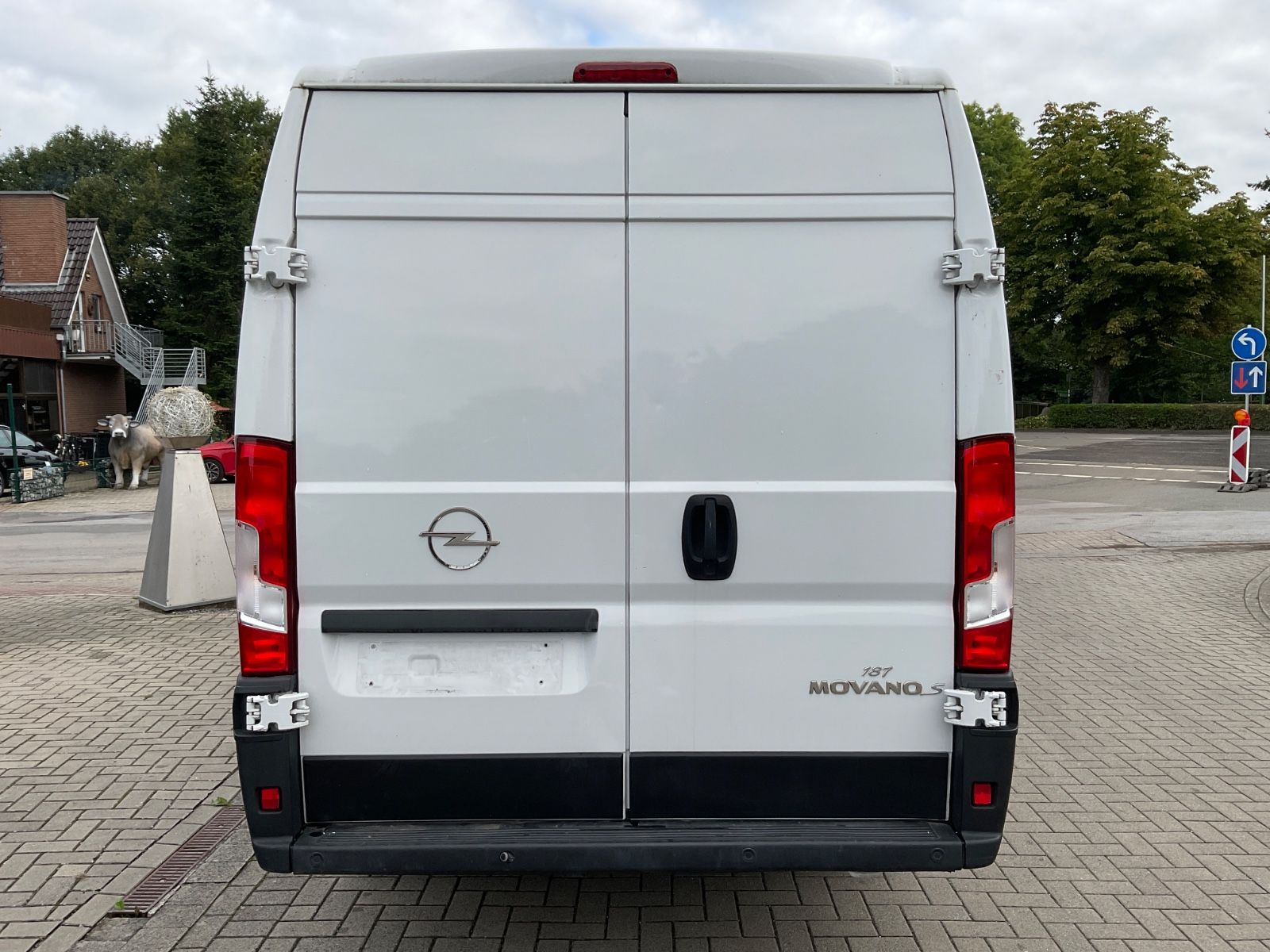 Fahrzeugabbildung Opel Movano L4H2,Sitzheizung,Bluetooth,Allwetterreife