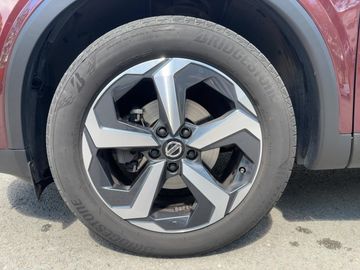 Nissan Qashqai 1.3 DIG-T N-Connecta 158PS NAVISHZ