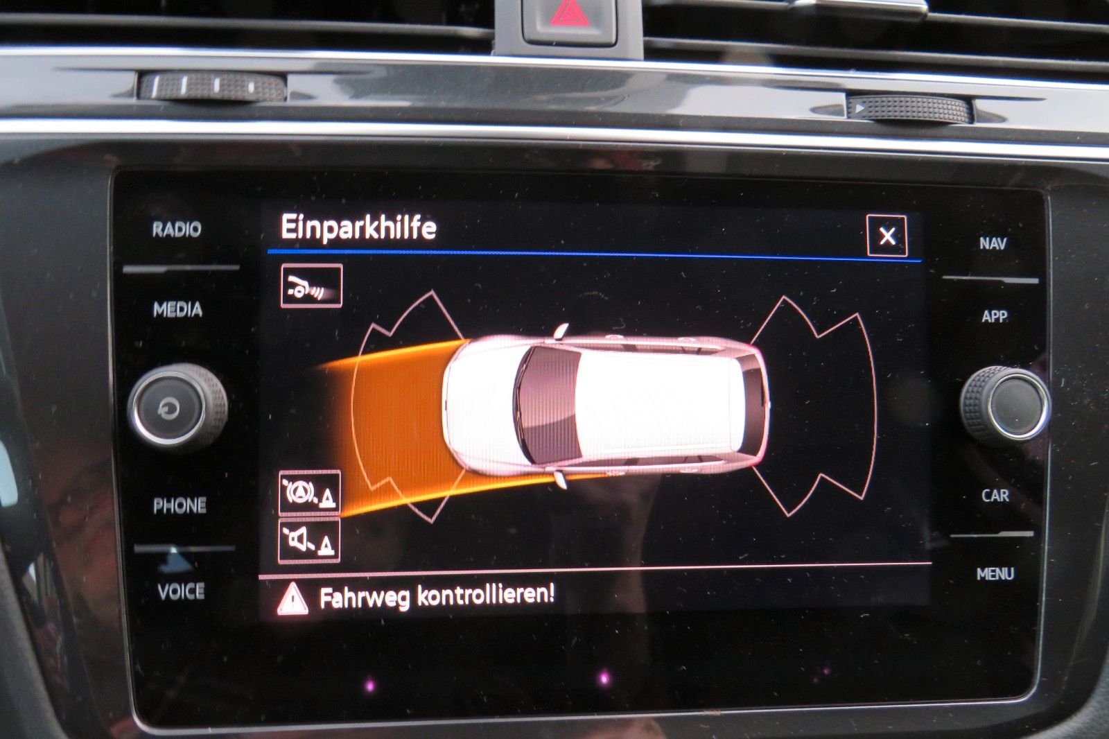 Fahrzeugabbildung Volkswagen Tiguan Life TDI DSG AHK NAVI KAMERA LED ACC GJ