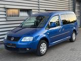 Volkswagen Caddy Maxi 1.6/TÜV NEU/AHK/KLIMA/SHZ/HUNDEGITTER - Volkswagen Caddy Maxi aus 2010