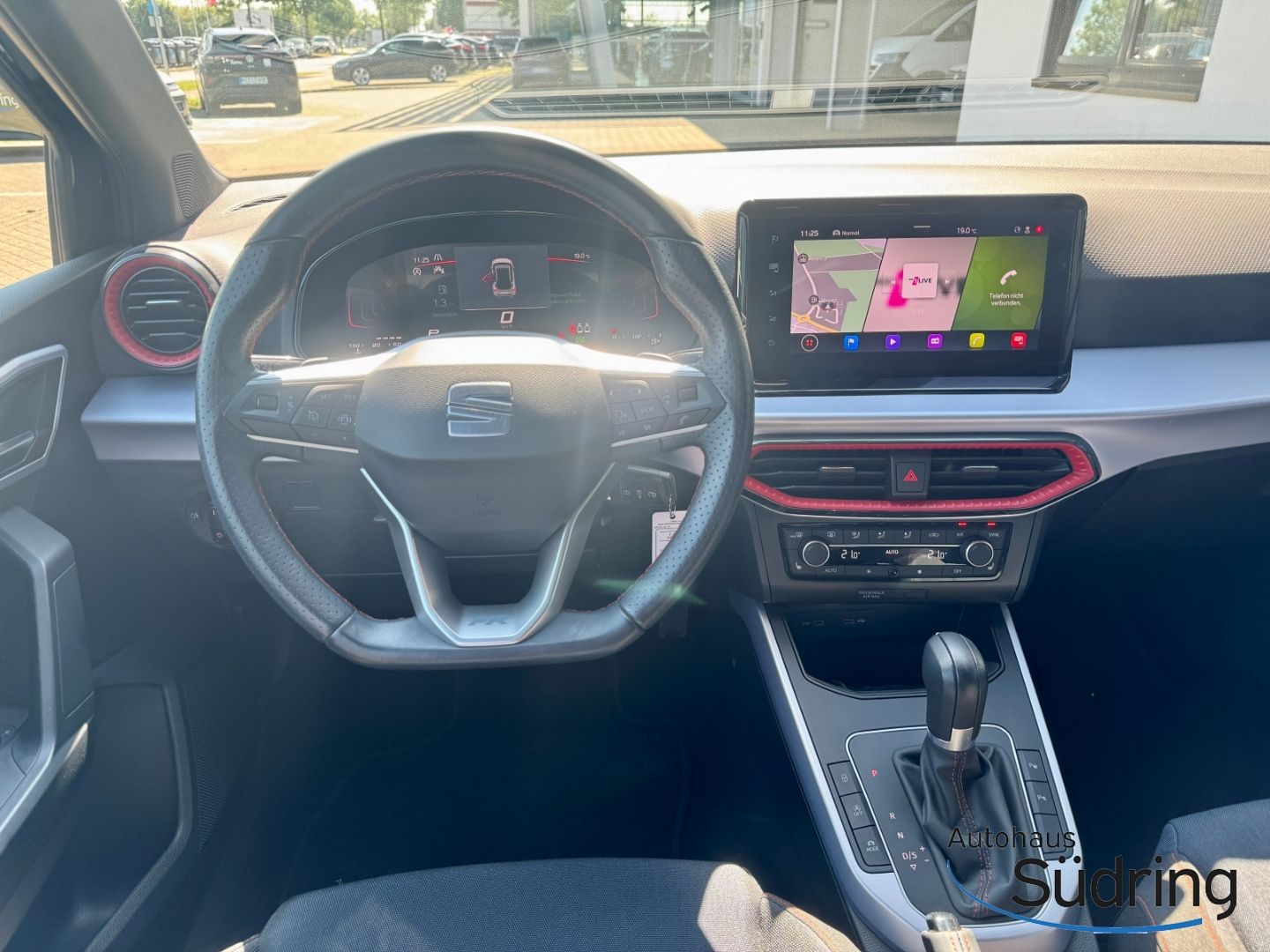 Arona 1,0 TSI FR DSG Navi AppConnect Rückfk.