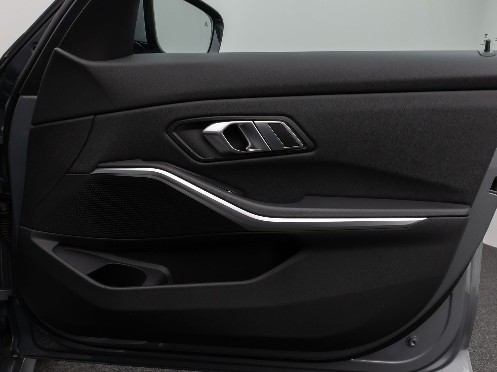 Fahrzeugabbildung BMW 330e xD M Sport Kamera DAB HUD Lenkradheizung