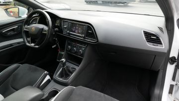 Fahrzeugabbildung SEAT Leon SC Cupra 265, LED, Panoramadach.