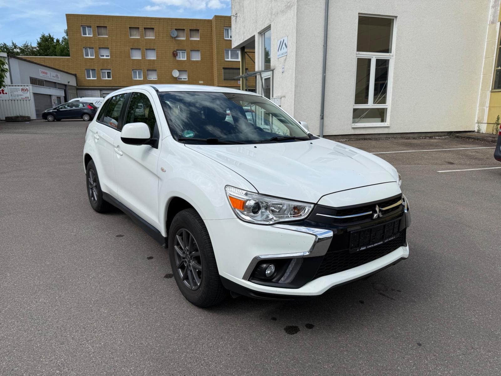Mitsubishi ASX Basis 2WD 1.Hand NR S-Heft voll
