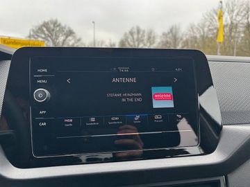 Bild 15 VW T-Cross 1.0 TSI PDC/Klima/Mirror Link/LED-Schei
