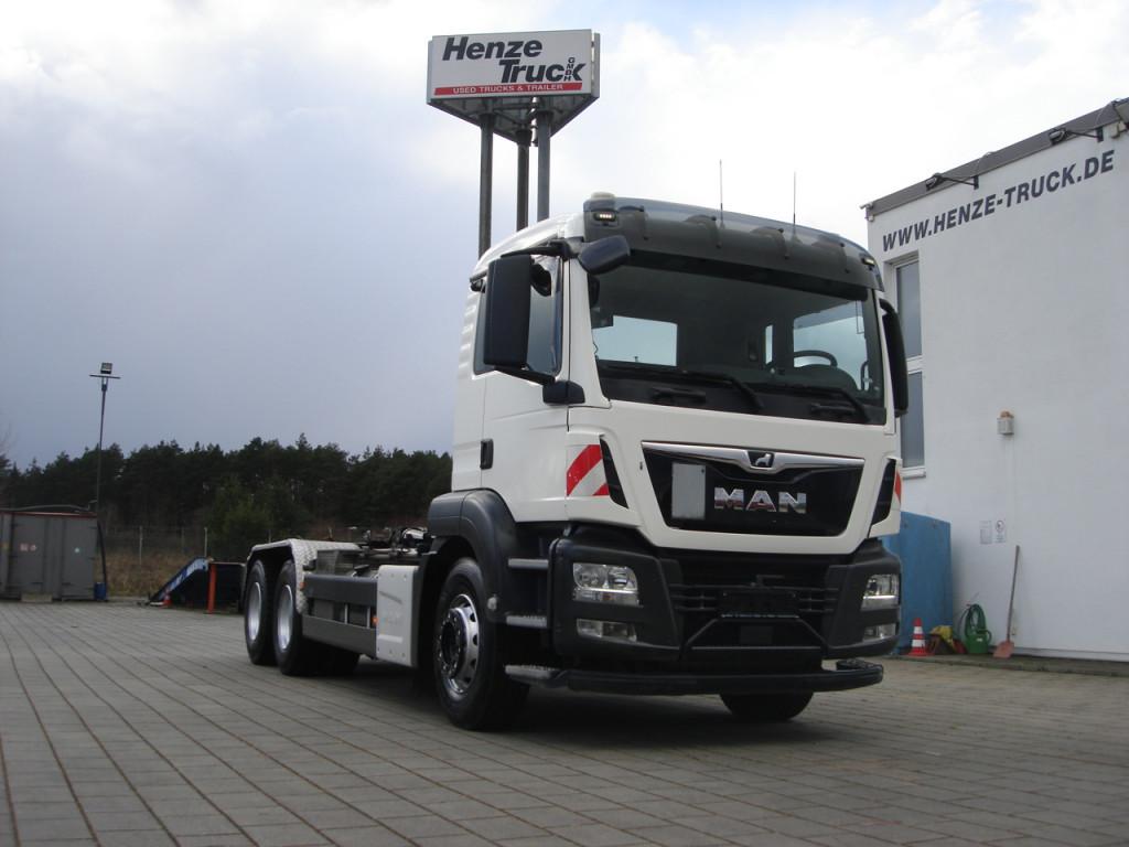 MAN TG-S 26.420 6x4 Abrollkipper 