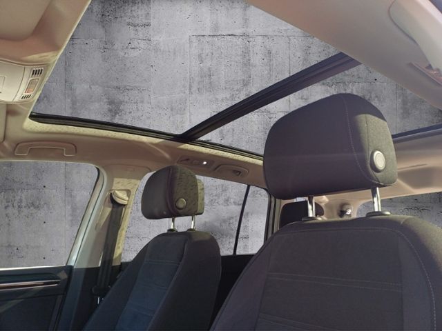 Touran 1.5 TSI Comfortline R-LINE/7-SITZER ACC/L