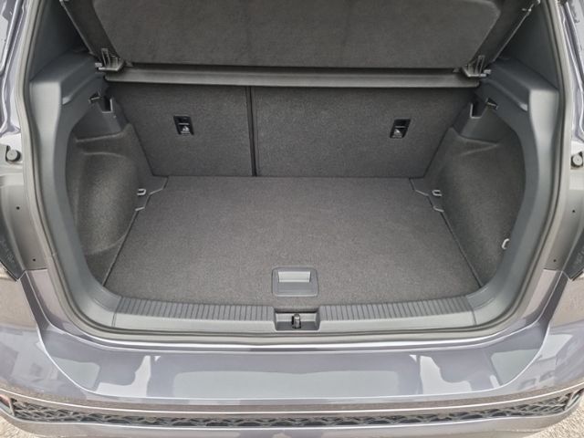 Fahrzeugabbildung Volkswagen T-Cross 1.0 TSI 85 kW R-LINE KLIMA NAVI AHK KAME