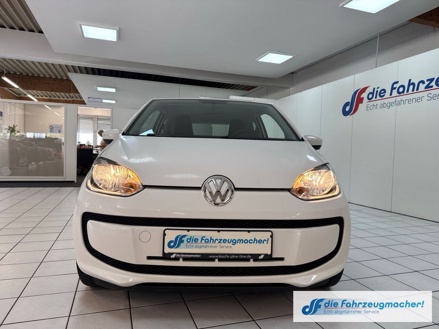 Fahrzeugabbildung Volkswagen up! move BMT Klima teilb.Rücksb AUX MP3 CD eFH T