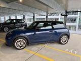 MINI Cooper S Favoured +XL Paket+WKR+Wartungspaket - gebrauchte MINI Cooper S aus dem Jahr 2024