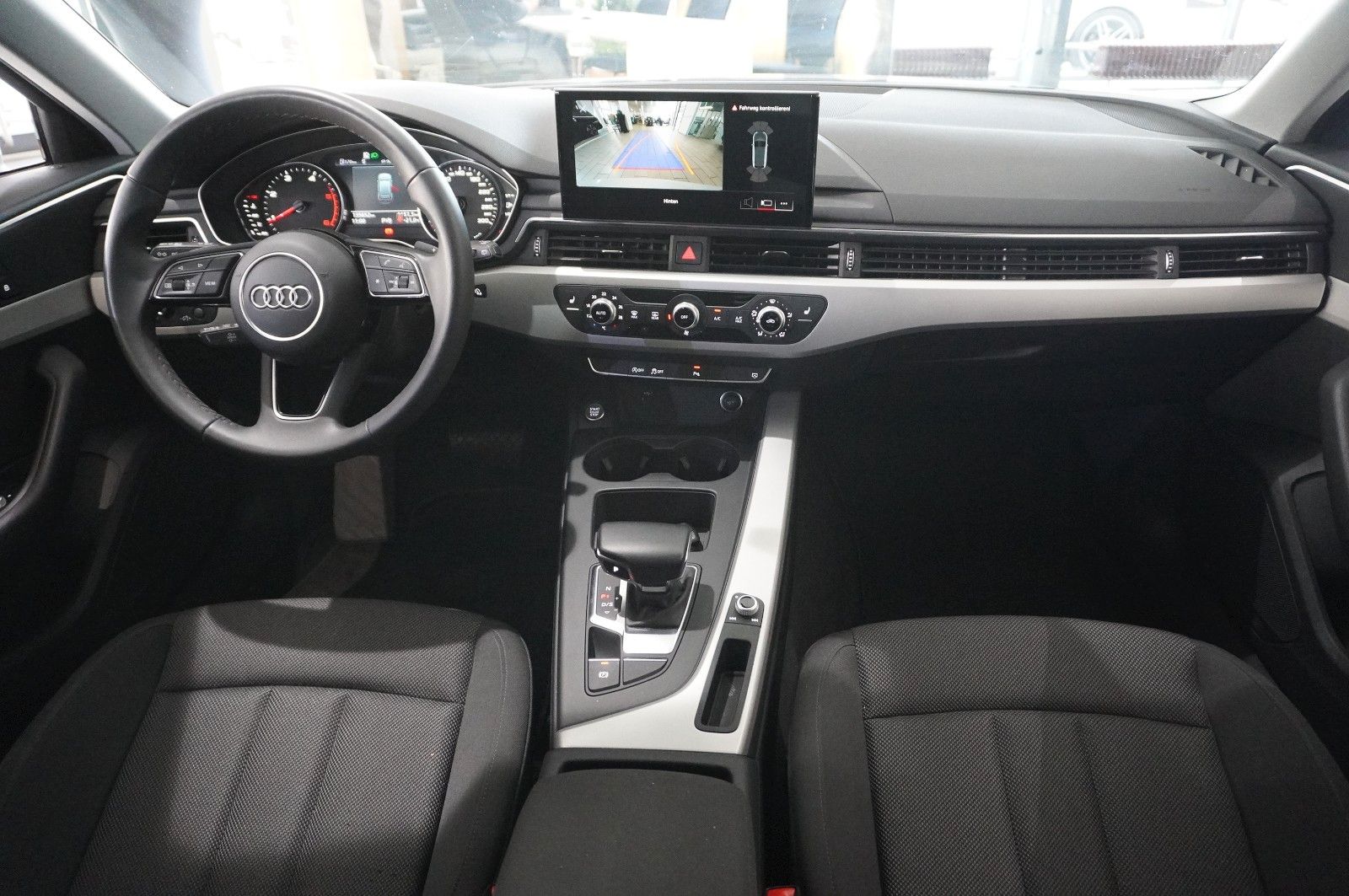 Fahrzeugabbildung Audi A4 Avant 35 TDI S-TRONIC NAVI/LED/KAMERA/SHZ/DAB