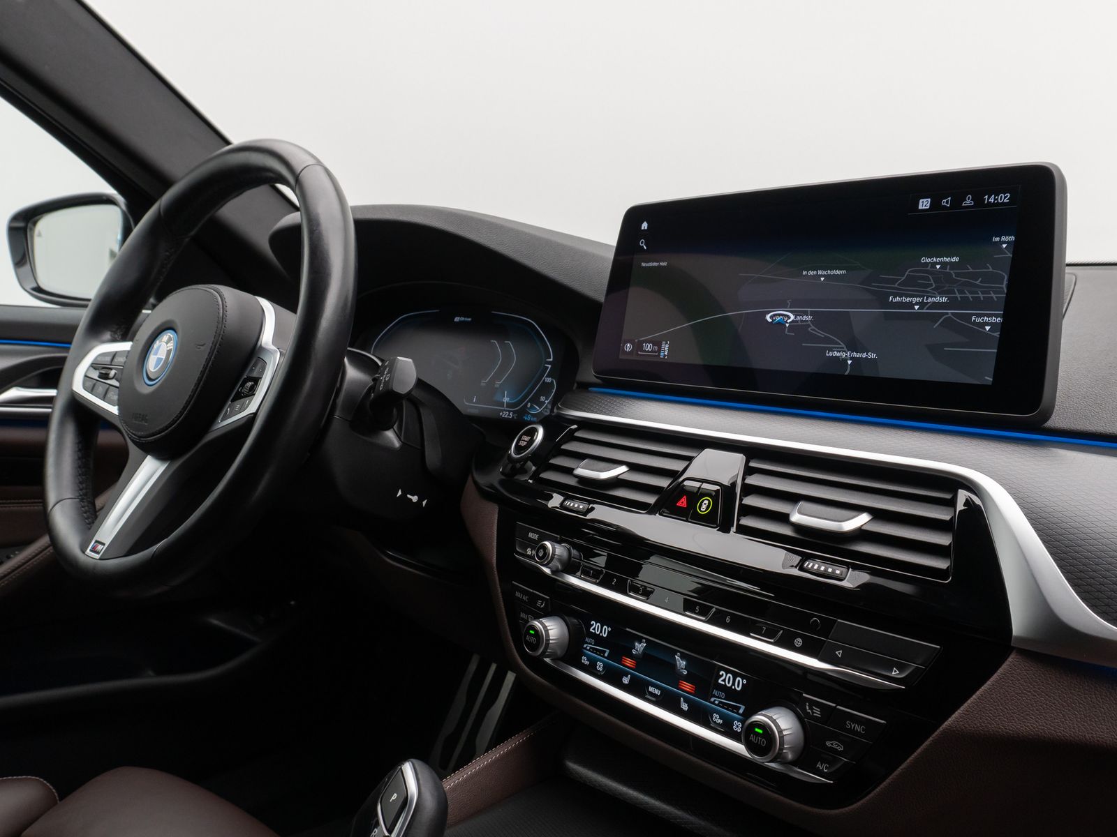 Fahrzeugabbildung BMW 530e M Sport Kamera DAB DrivAssist Komfort AHK