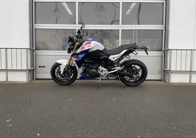 BMW F 900 R A2 | Alle Pakete | Style Sport