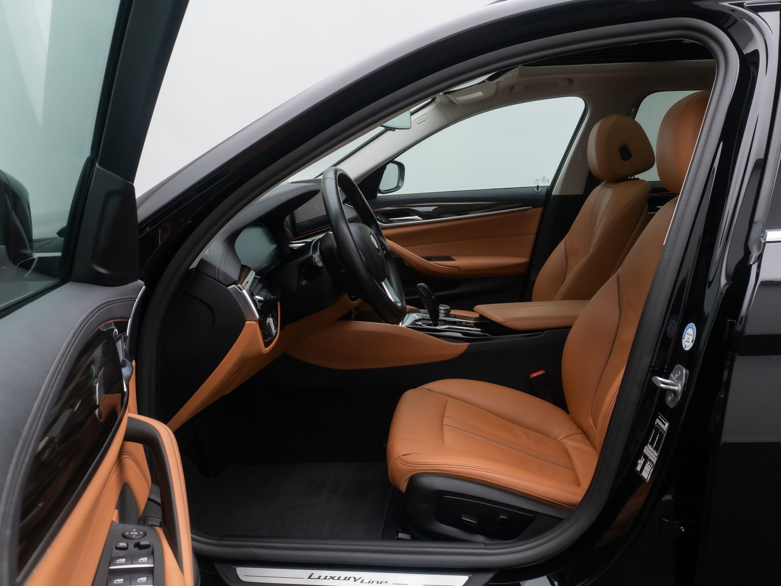 Fahrzeugabbildung BMW 520d Luxury Line DAB Kamera AHK 4xKlima Alarm