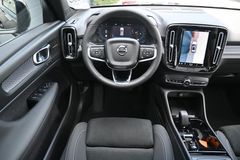 Fahrzeugabbildung Volvo XC40 B4 AWD Ultimate Dark DCT*STDHZG*360°*ACC