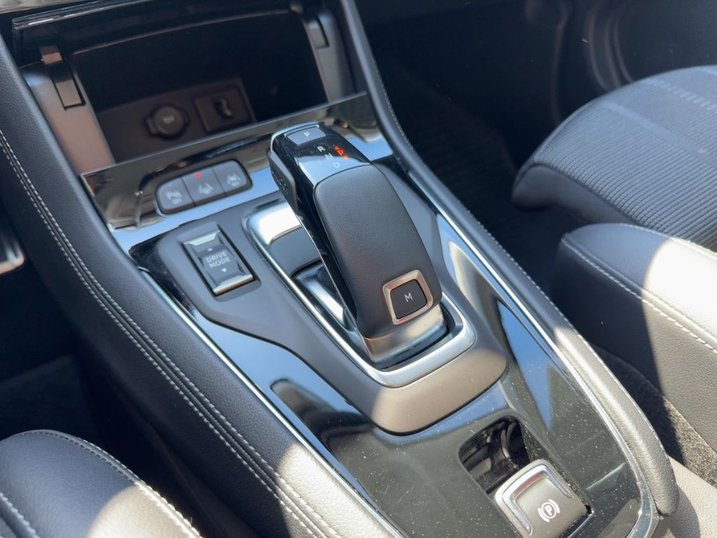 Fahrzeugabbildung Opel Grandland GS, Navi, SHZ, LHZ, 360 Kamera, PDC