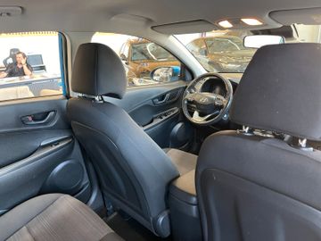 Hyundai Kona Select 2WD *1.HAND*KLIMA*TÜV 0627*TEMPOMAT