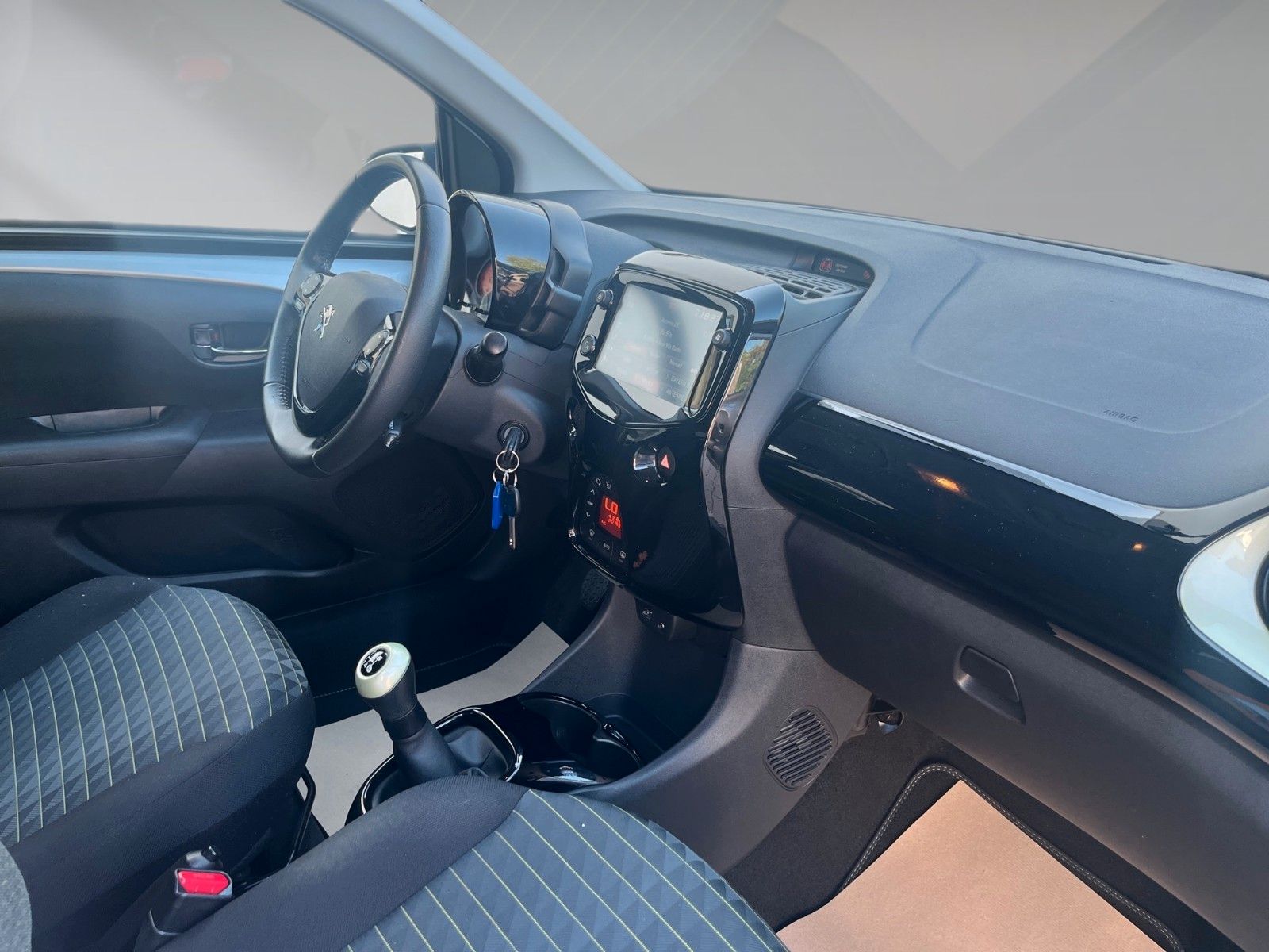 Peugeot 108 TOP Collection – Bild 9