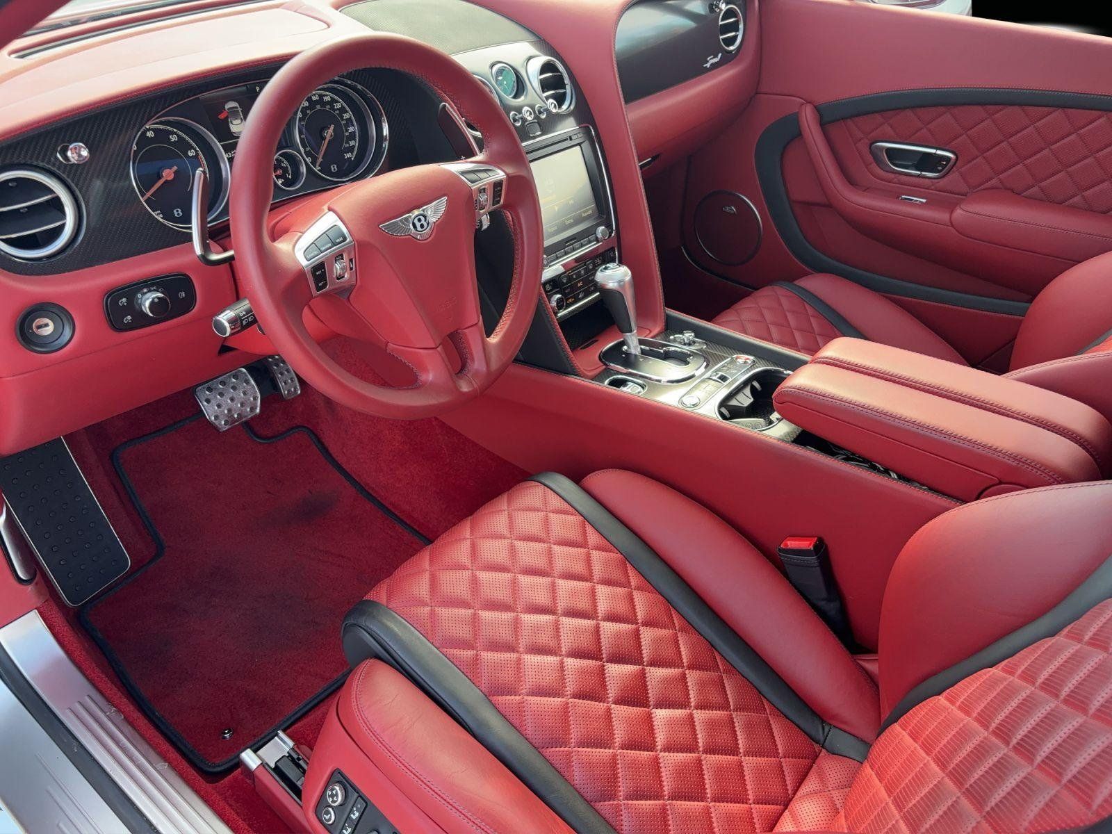 Fahrzeugabbildung Bentley GT Speed Black Edition Naim Carbon 21"