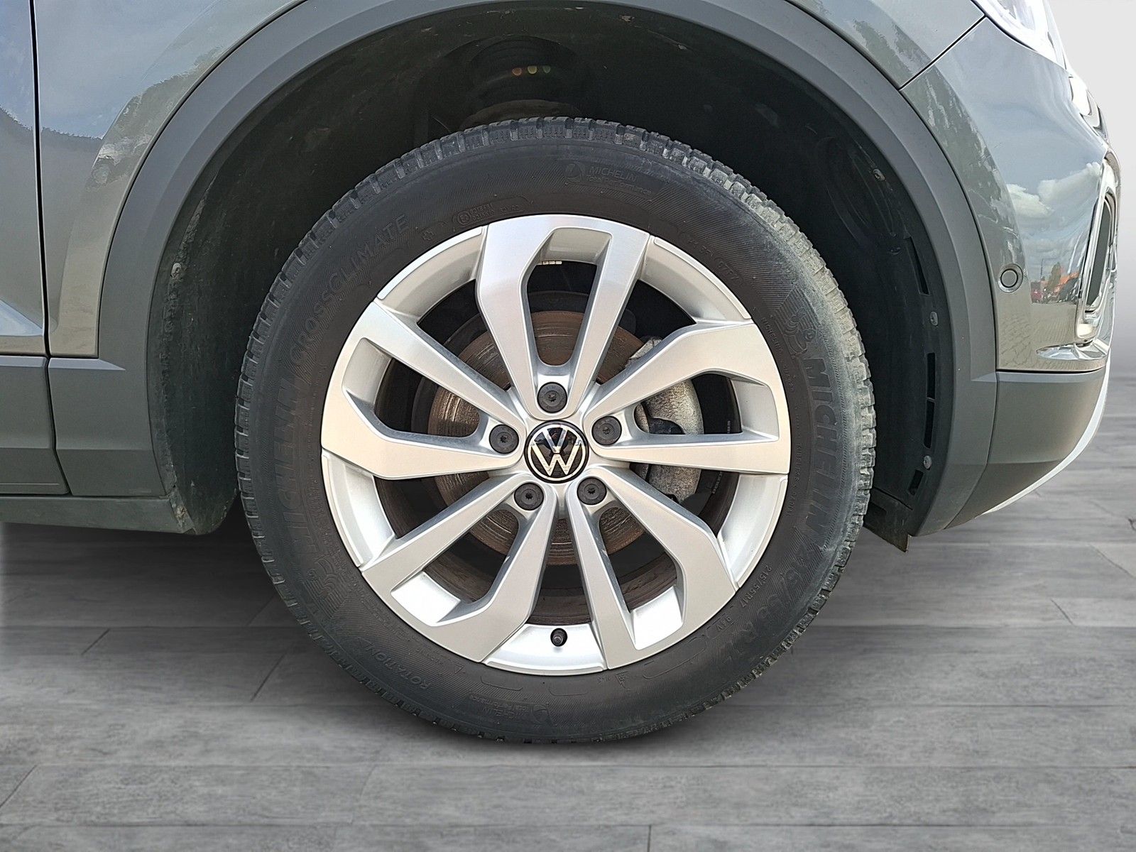 Fahrzeugabbildung Volkswagen T-Roc TSI Style DSG LEDplus Navi AID ACC RFK SH