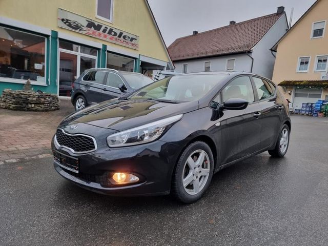 Kia Ceed 1.4 CVVT Edition 7 BLUET+SITZHZ+1.HA+8-FACH