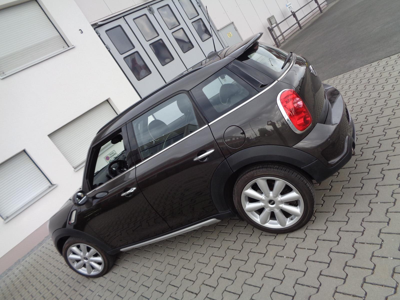 MINI Coun.Co.S Aut.ALL4 Vollleder Navi.Klimaaut.Xenon