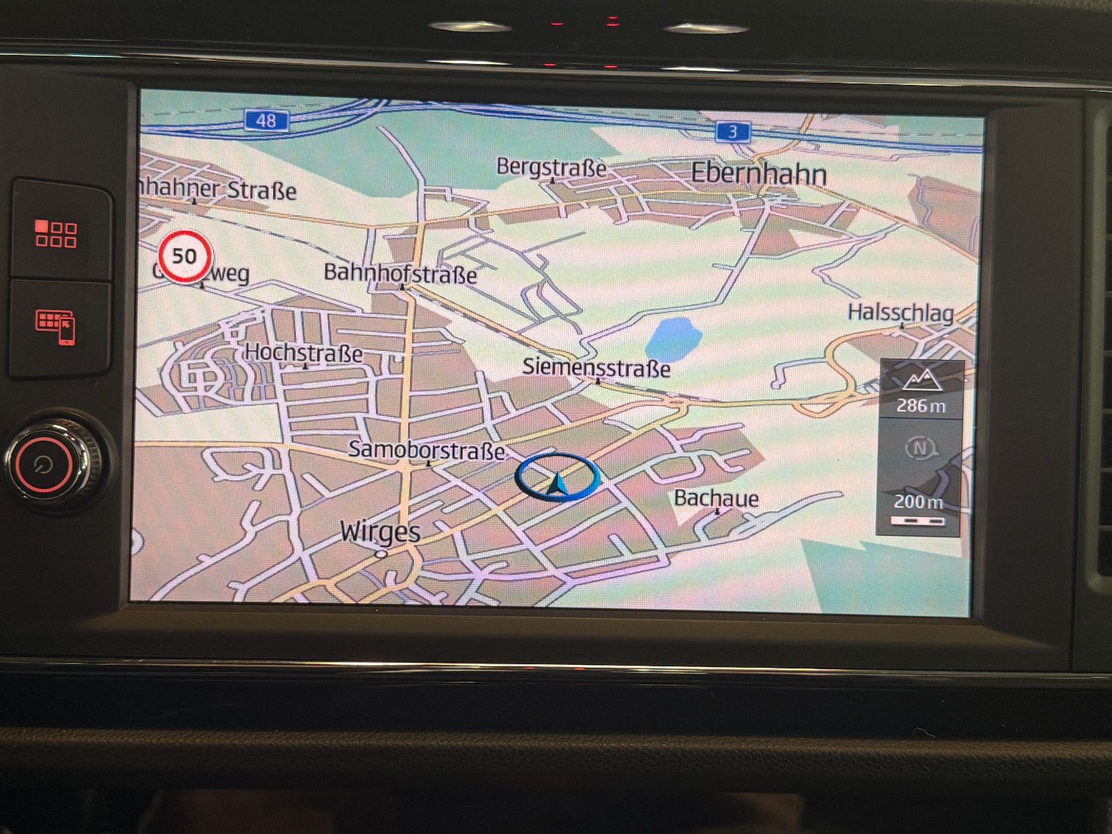 Fahrzeugabbildung SEAT Leon ST FR//ACC/LED/PANORAMA/APPLE-CAR/KAMERA