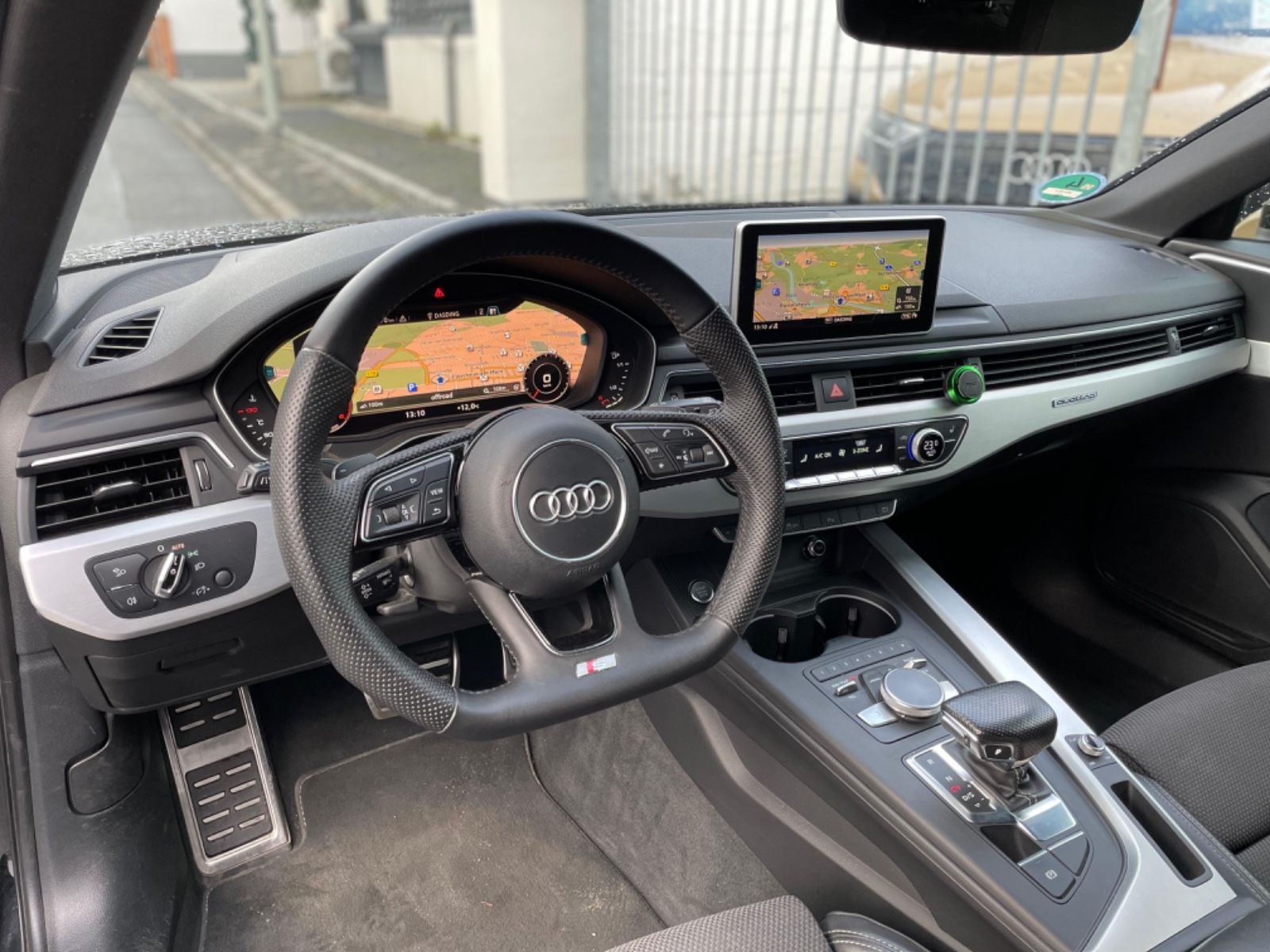 Fahrzeugabbildung Audi A4 Avant quattro sport |S-Line|Matrix|ACC|Kamera