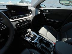 Fahrzeugabbildung Kia Ceed Sportswagon PHEV Platinum