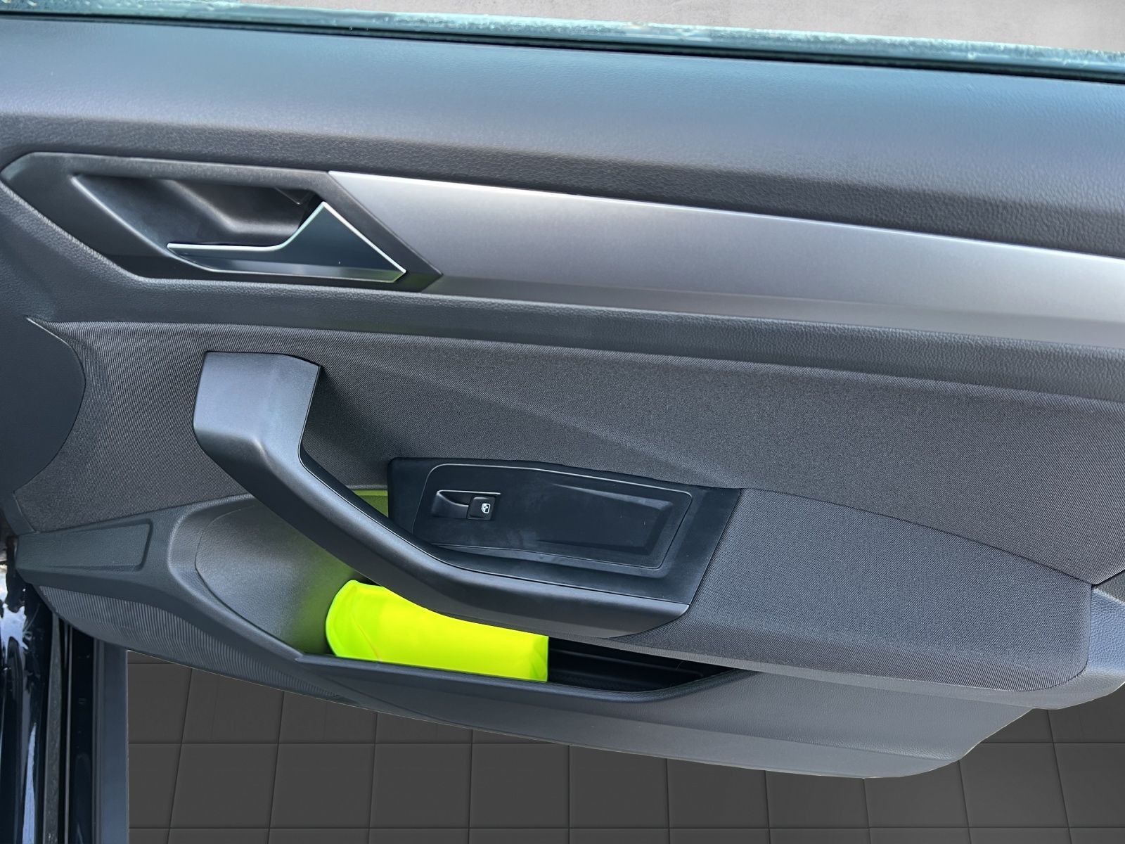 T-Roc Life 1.0 TSI AHK*Navi*LED