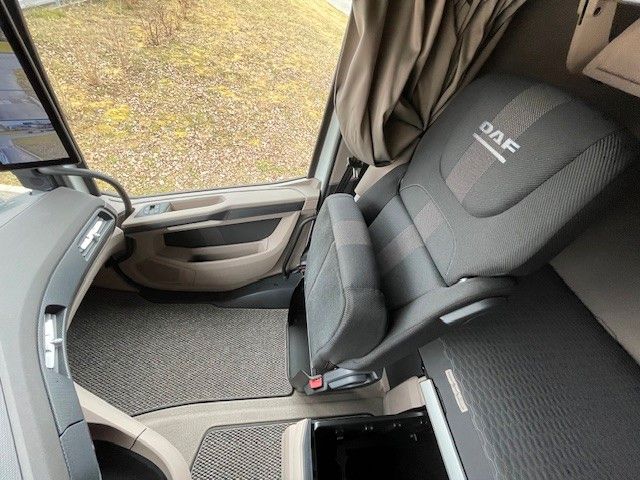 Fahrzeugabbildung DAF FT XG 450