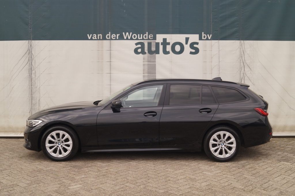 BMW 318 3-serie Touring 318d automatik Executive -NA