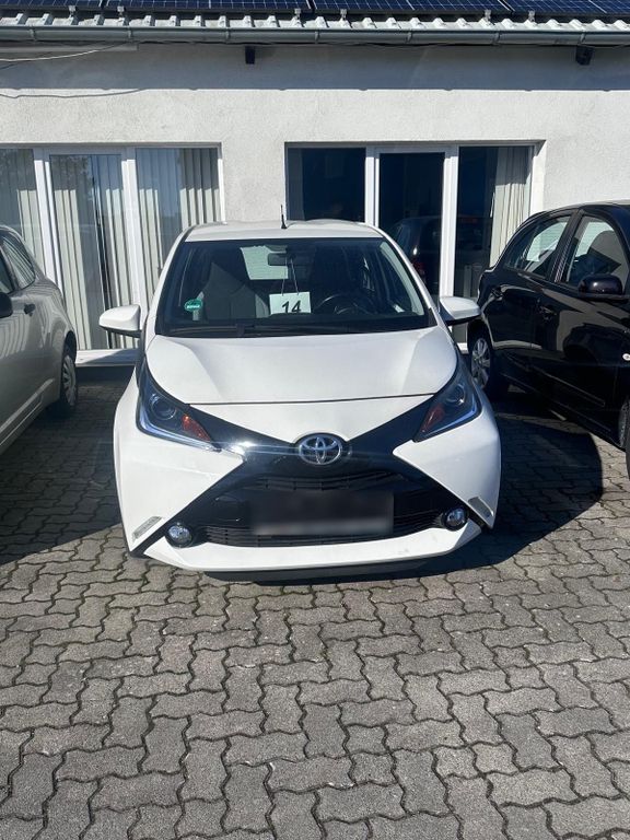Image of Toyota Aygo (X)