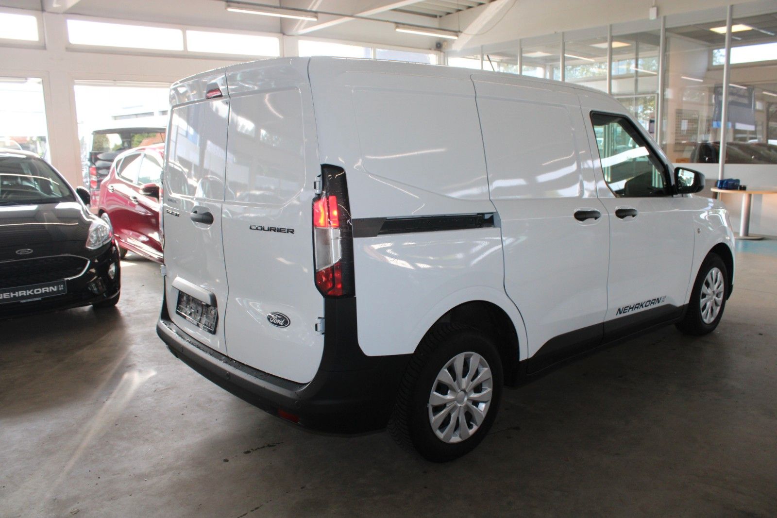 Fahrzeugabbildung Ford Transit Courier 1.5 EcoBlue TREND Kasten KLIMA