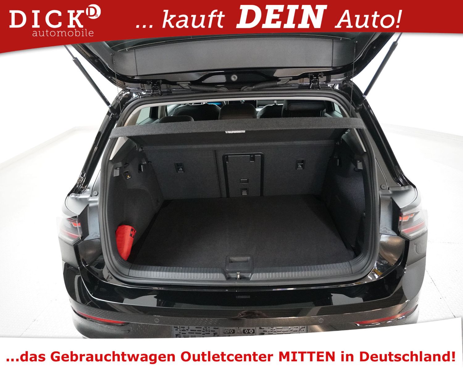 Fahrzeugabbildung Volkswagen Golf VIII 1.5eTSI Goal >IQ+NAV+VIRTU+KAM+AHK+ACC